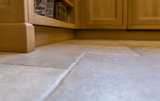 carrelage LOIRE en grès cérame, pose en opus, de chez COEM en finition avorio